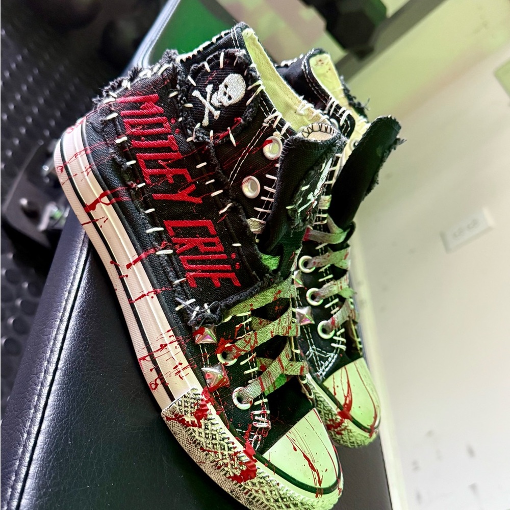 Converse High-Top Sneakers - Black and Red